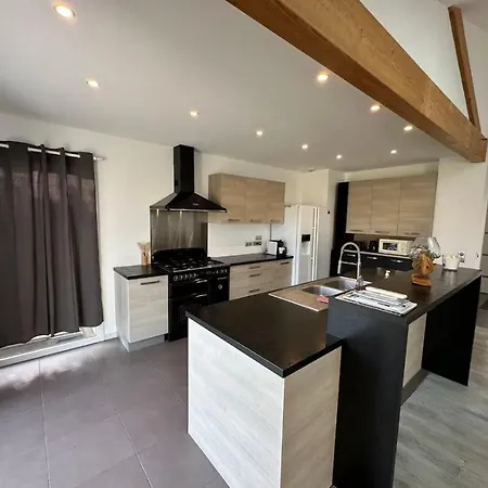 La Roseliere - Maison 3 Avec Jardin - Climatisation & Parking - A 5 Minutes De Chatelaillon-plage Semesterbostad