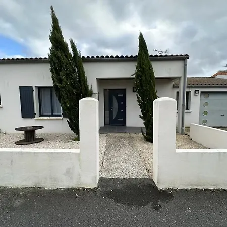 La Roseliere - Maison 3 Avec Jardin - Climatisation & Parking - A 5 Minutes De Chatelaillon-plage Feriehus *