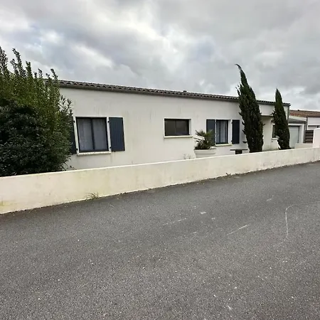 La Roseliere - Maison 3 Avec Jardin - Climatisation & Parking - A 5 Minutes De Chatelaillon-plage Feriehus